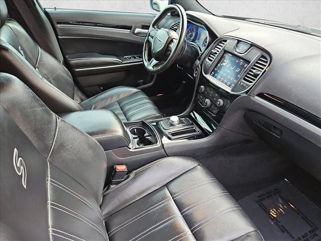 Used 2021 Chrysler 300 S RWD image 28