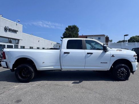 Used 2025 RAM 3500 Big Horn AWD/4WD image 9