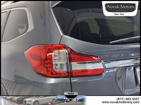 Used 2022 Subaru Ascent Limited image 8