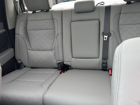 Used 2023 Toyota Tundra Limited AWD/4WD image 19