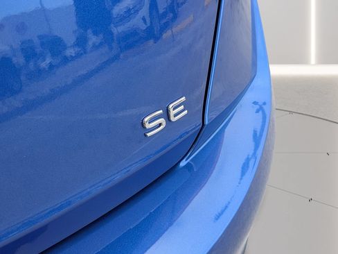 Certified 2024 Volkswagen Jetta SE FWD image 9