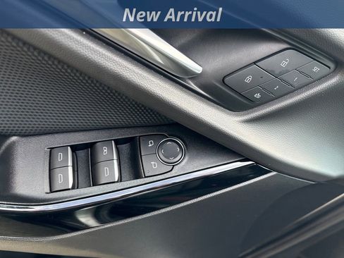 Certified 2025 Chevrolet Equinox RS w/ Convenience Package III image 12