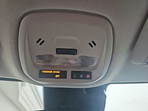 Used 2025 Chevrolet Trax LS image 20