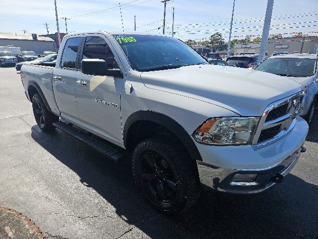 Used 2012 RAM 1500 Classic SLT w/ Luxury Group AWD/4WD image 2