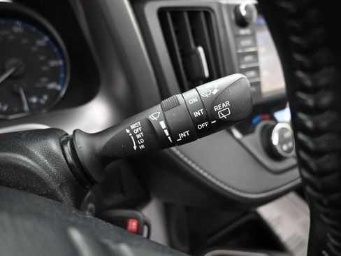 Used 2016 Toyota RAV4 XLE image 17