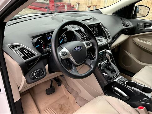 Used 2014 Ford Escape Titanium w/ Equipment Group 401A FWD image 18