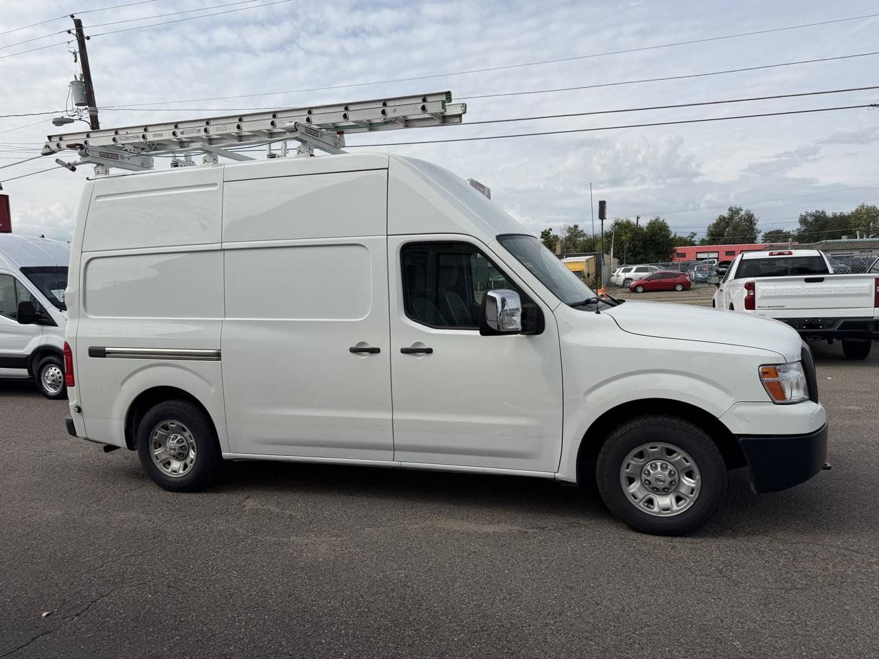 Used 2021 Nissan NV 2500 SV RWD image 1