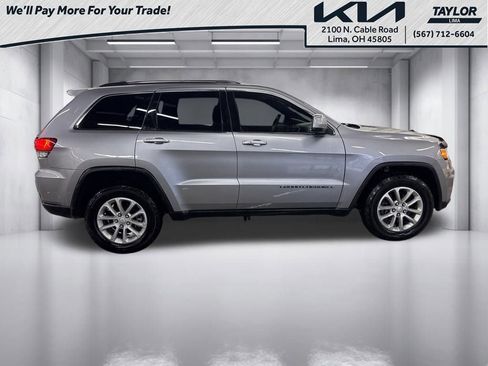 Used 2021 Jeep Grand Cherokee Laredo w/ Security & Convenience Group image 4