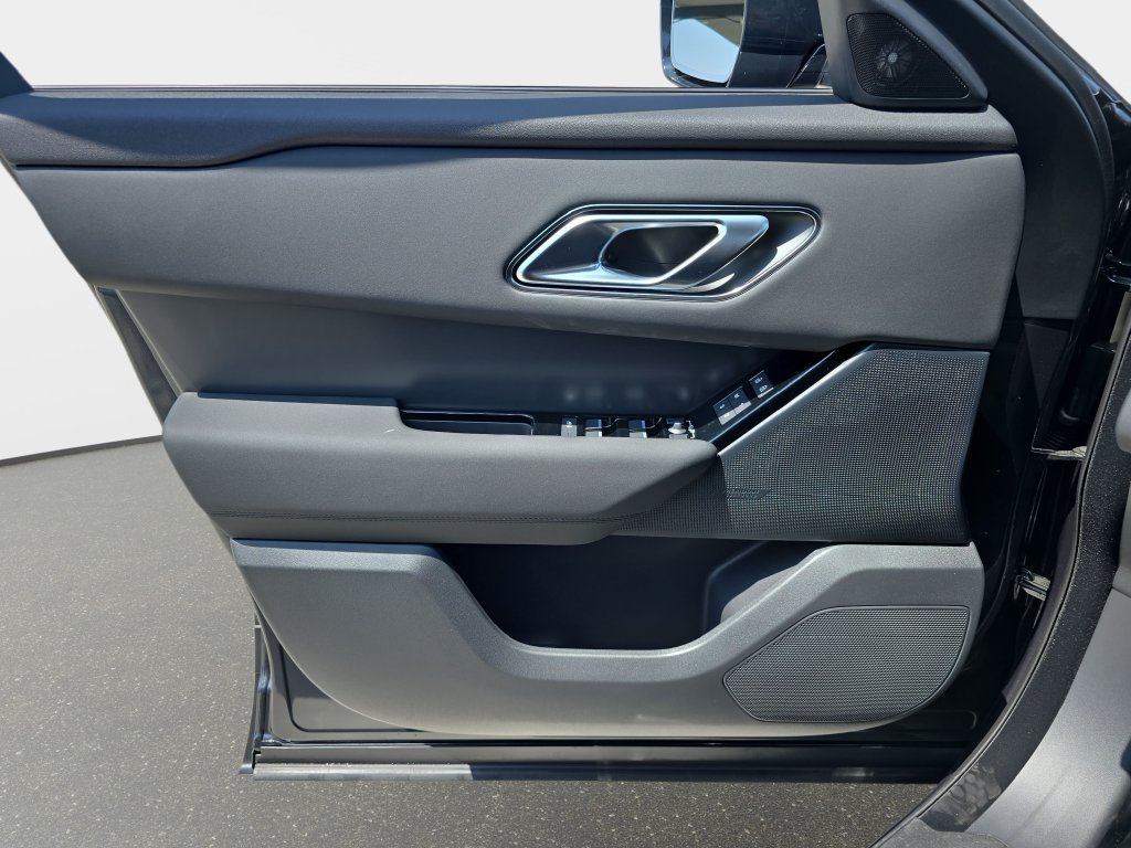 New 2026 Land Rover Range Rover Velar S AWD/4WD image 27