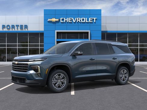 New 2025 Chevrolet Traverse LT w/ Driver Confidence Package image 26