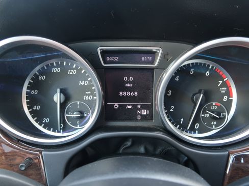 Used 2012 Mercedes-Benz ML 350 4MATIC image 24