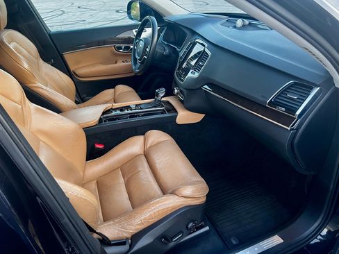 Used 2016 Volvo XC90 T6 Momentum w/ Momentum Plus Package image 22