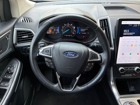 Used 2024 Ford Edge Titanium AWD/4WD image 12