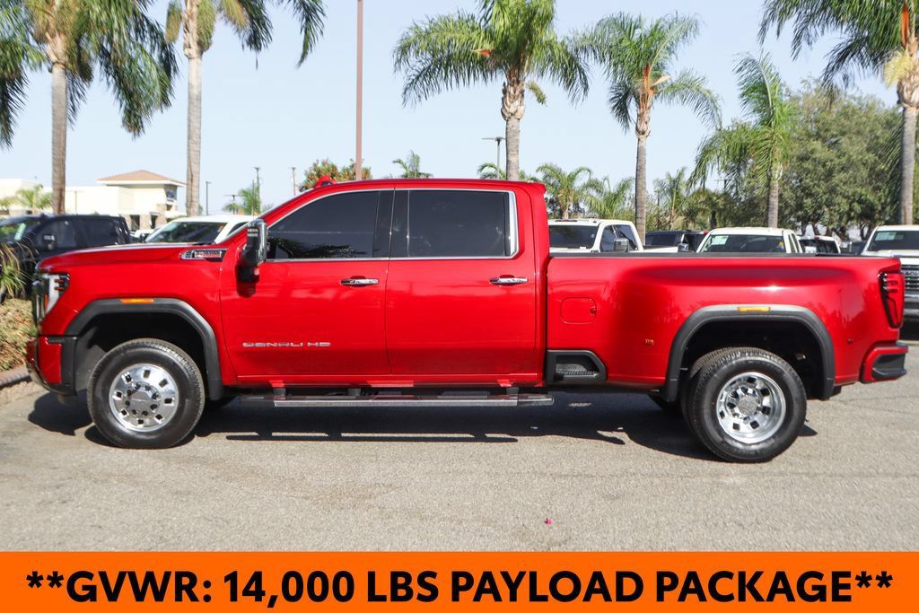 Used 2024 GMC Sierra 3500 Denali w/ Denali Reserve Package AWD/4WD image 5