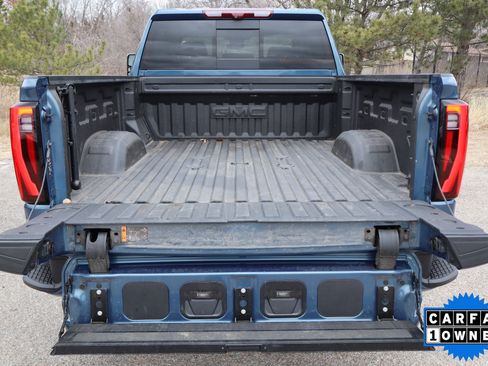 Used 2025 GMC Sierra 2500 Denali w/ Denali Reserve Package image 8