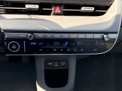 Used 2025 Hyundai Ioniq 5 Limited AWD/4WD image 26