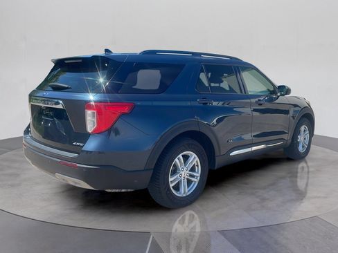 Used 2023 Ford Explorer XLT w/ Equipment Group 202A AWD/4WD image 6