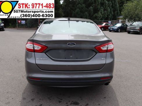 Used 2014 Ford Fusion SE FWD image 7