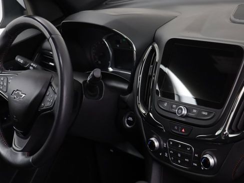 Used 2022 Chevrolet Equinox RS w/ RS Leather Package image 22