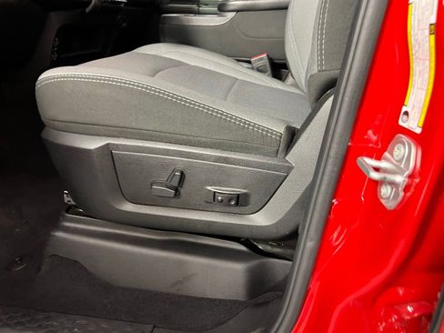 Used 2024 RAM 2500 Big Horn w/ Bed Utility Group image 23