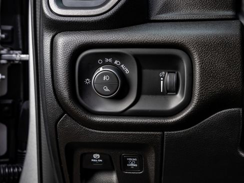 Used 2025 RAM 1500 Classic Warlock AWD/4WD image 22