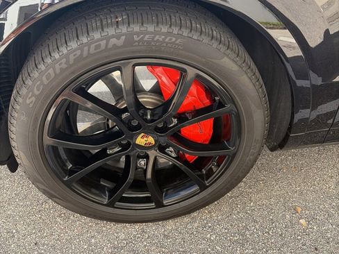 Used 2020 Porsche Cayenne Turbo image 16