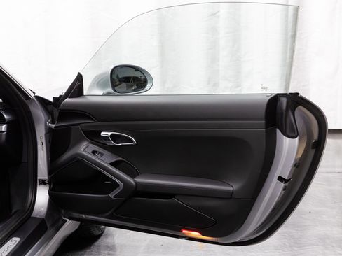 Used 2018 Porsche 911 Carrera S w/ Sport Package image 59