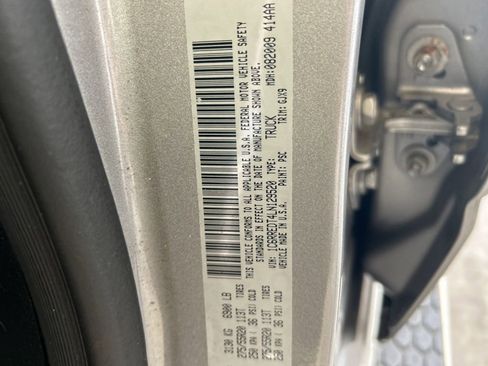 Used 2020 RAM 1500 Laramie image 41