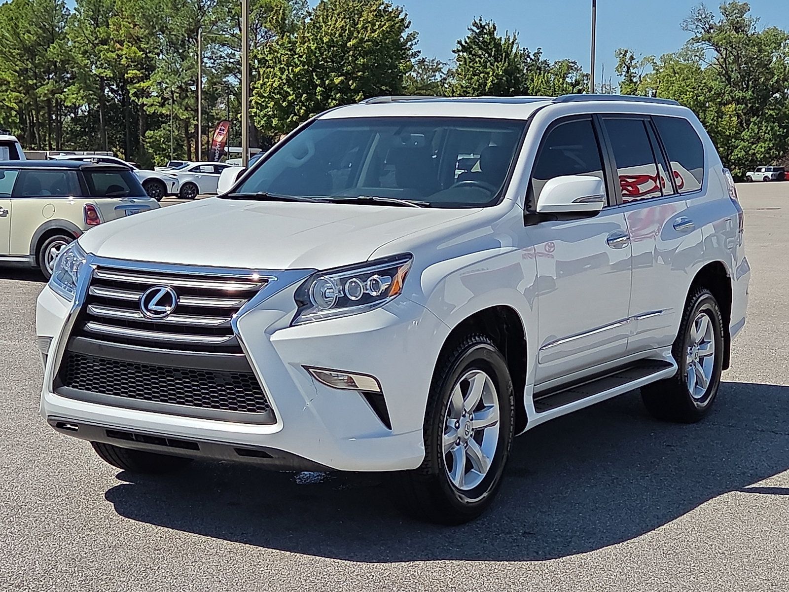 Used 2018 Lexus GX 460 w/ Navigation Package AWD/4WD image 2