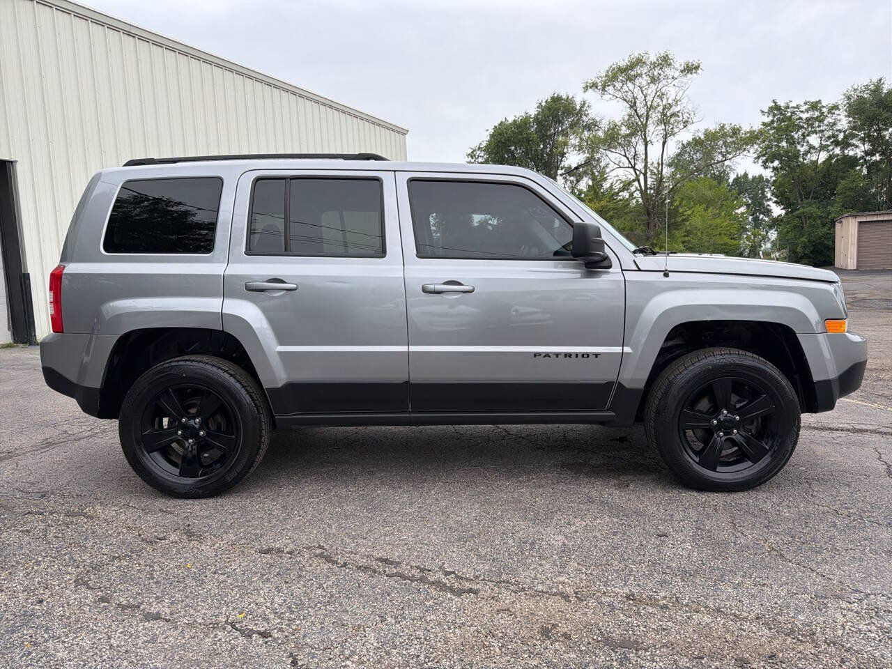 Used 2015 Jeep Patriot Sport w/ Power Value Group AWD/4WD image 7