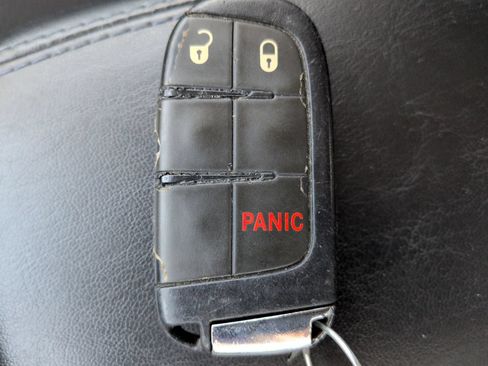 Used 2022 Jeep Compass Latitude FWD image 28