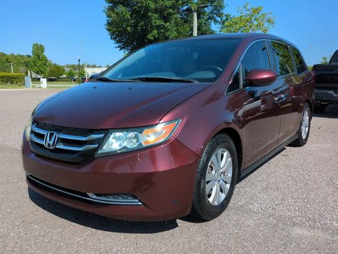 Used 2016 Honda Odyssey SE image 2