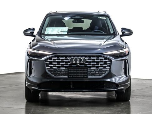 New 2025 Audi Q5 Premium Plus image 2