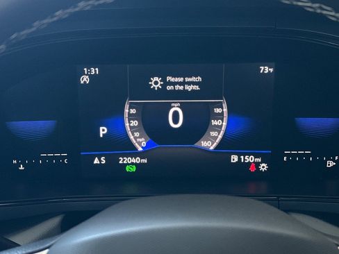 Used 2023 Volkswagen Taos SE w/ Panoramic Sunroof Package FWD image 24