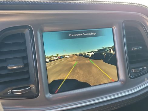 Used 2022 Dodge Challenger R/T w/ Plus Package image 20