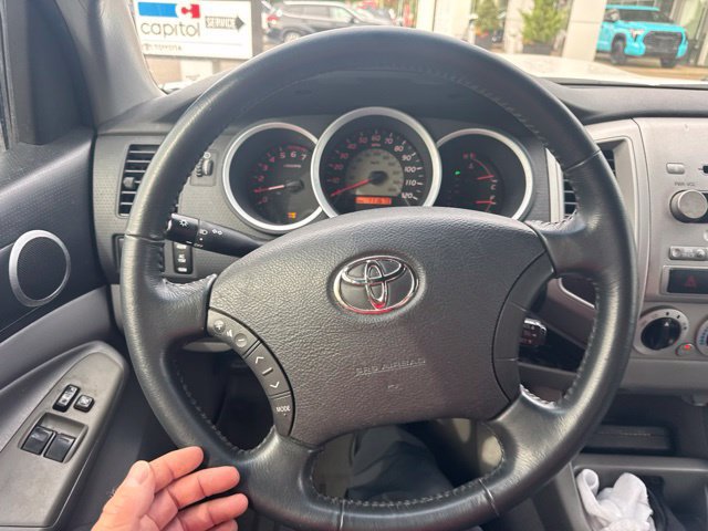 Used 2007 Toyota Tacoma PreRunner RWD image 2