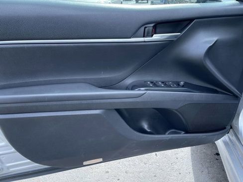 Used 2019 Toyota Camry SE image 20