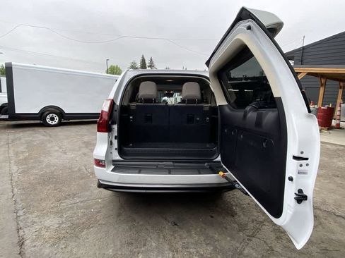 Used 2020 Lexus GX 460 Premium AWD/4WD image 29