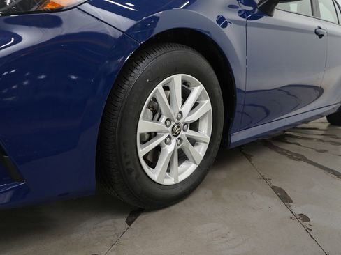 Used 2025 Toyota Camry LE image 23