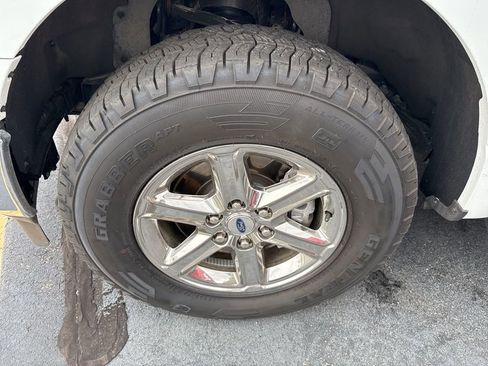 Used 2025 Ford F150 XLT w/ Equipment Group 302A MID image 26