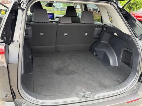 Certified 2025 Toyota RAV4 LE image 21