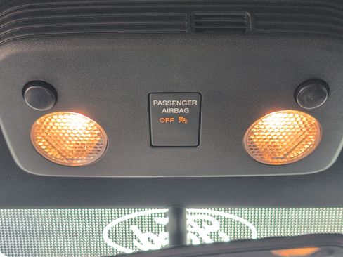 Used 2019 Ford Mustang Premium image 17