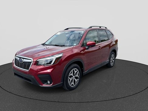 Used 2021 Subaru Forester Premium AWD/4WD image 4