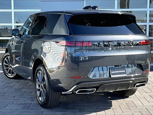 New 2026 Land Rover Range Rover Sport Dynamic SE image 3