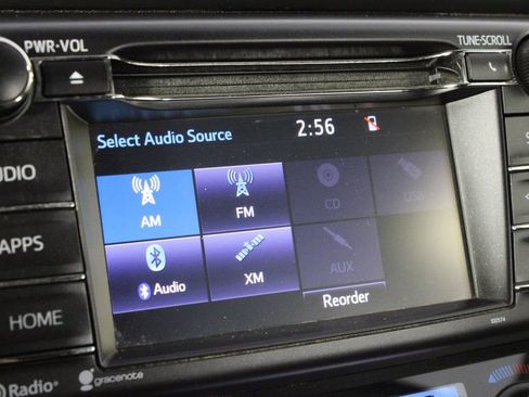 Used 2017 Toyota RAV4 XLE image 32