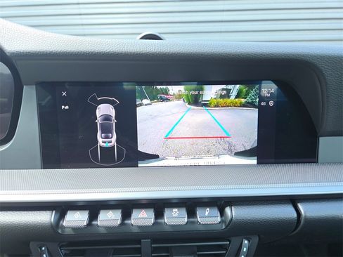 Used 2025 Porsche 911 Carrera image 13