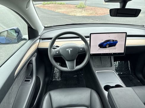 Used 2023 Tesla Model Y Long Range AWD/4WD image 15
