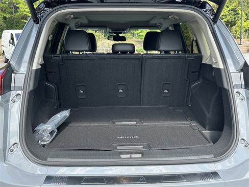 New 2025 Nissan Rogue Platinum w/ Platinum Premium Package image 13