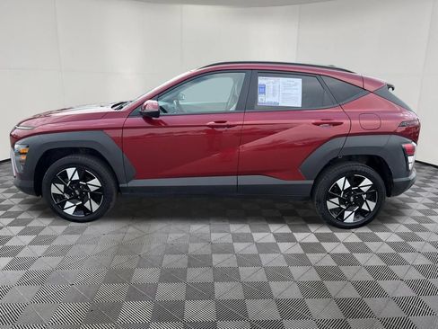 Used 2024 Hyundai Kona SEL AWD/4WD image 4