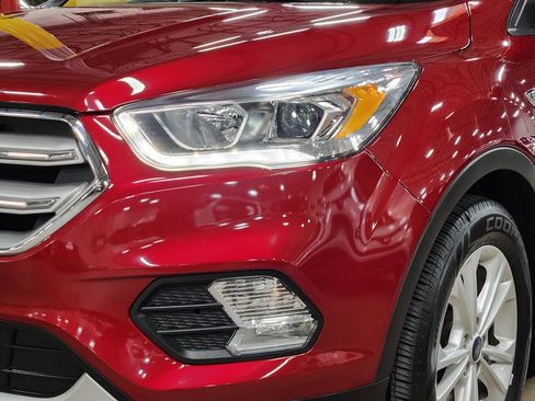 Used 2019 Ford Escape SEL image 14